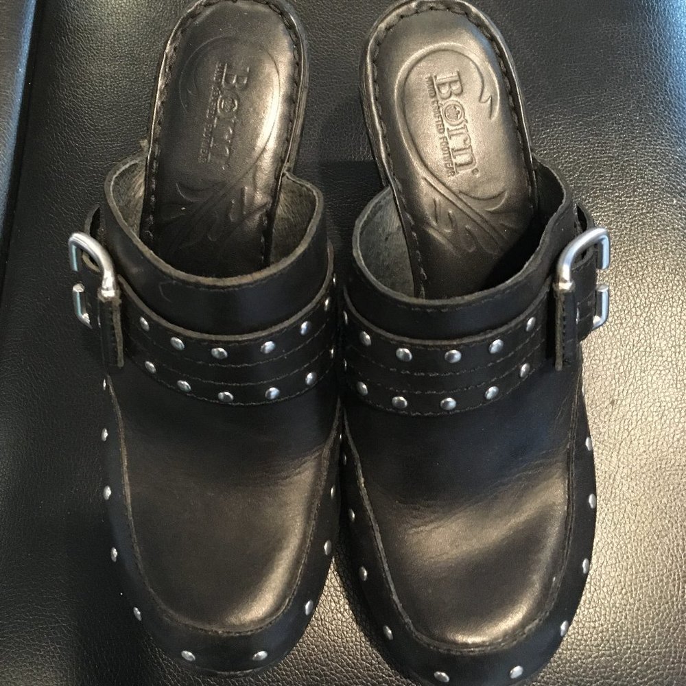Born leather clog